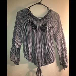 Hollister barely worn cute long sleeve